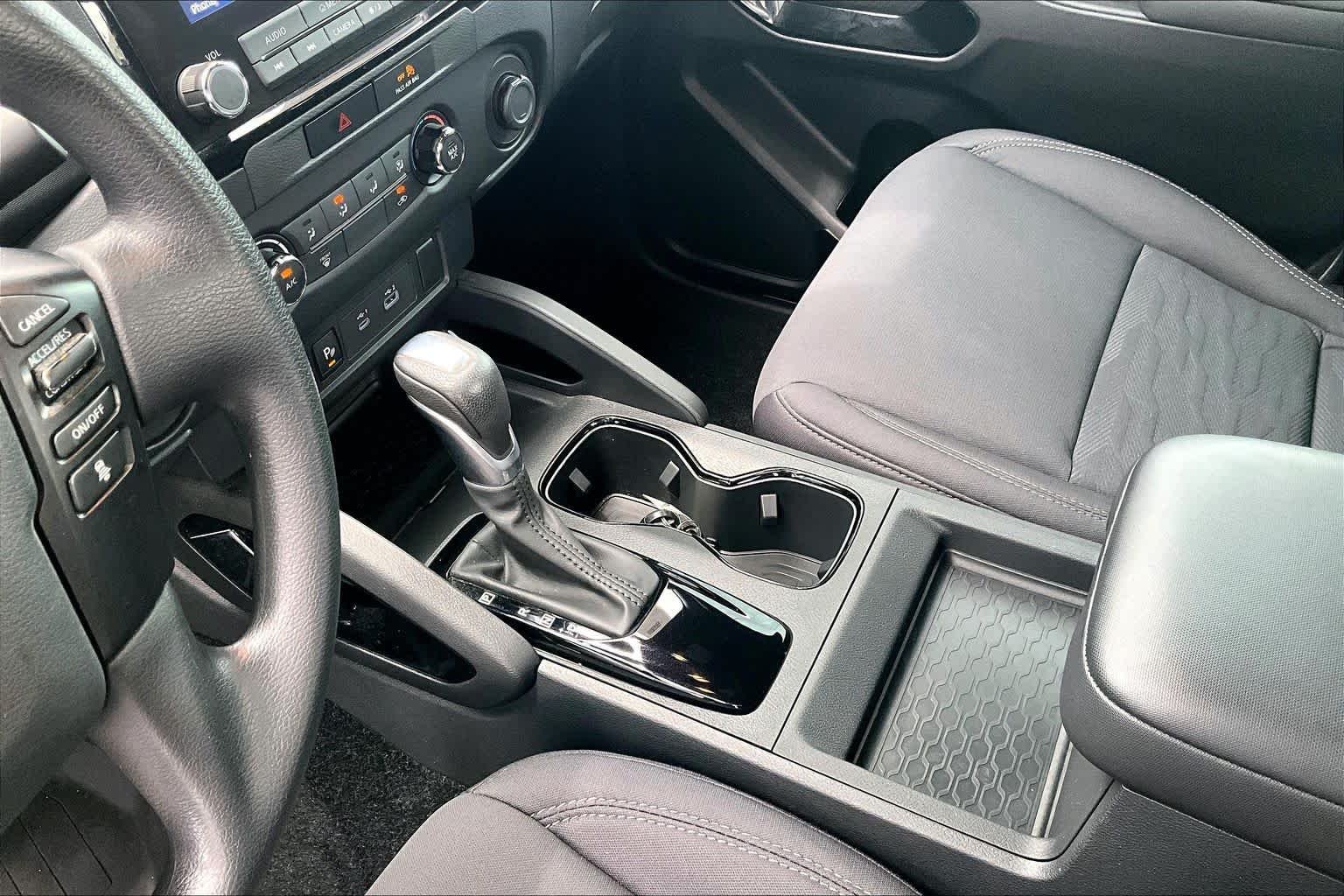 Used 2023 Super Black Nissan SV image 16