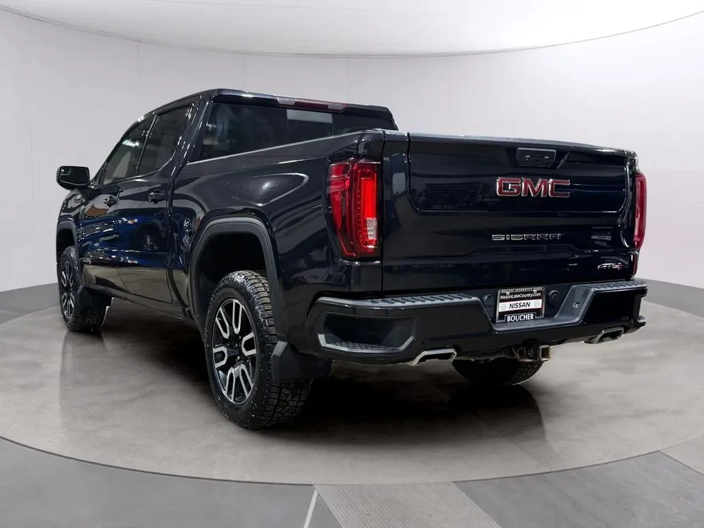 Used 2022 Silver GMC AT4 image 5