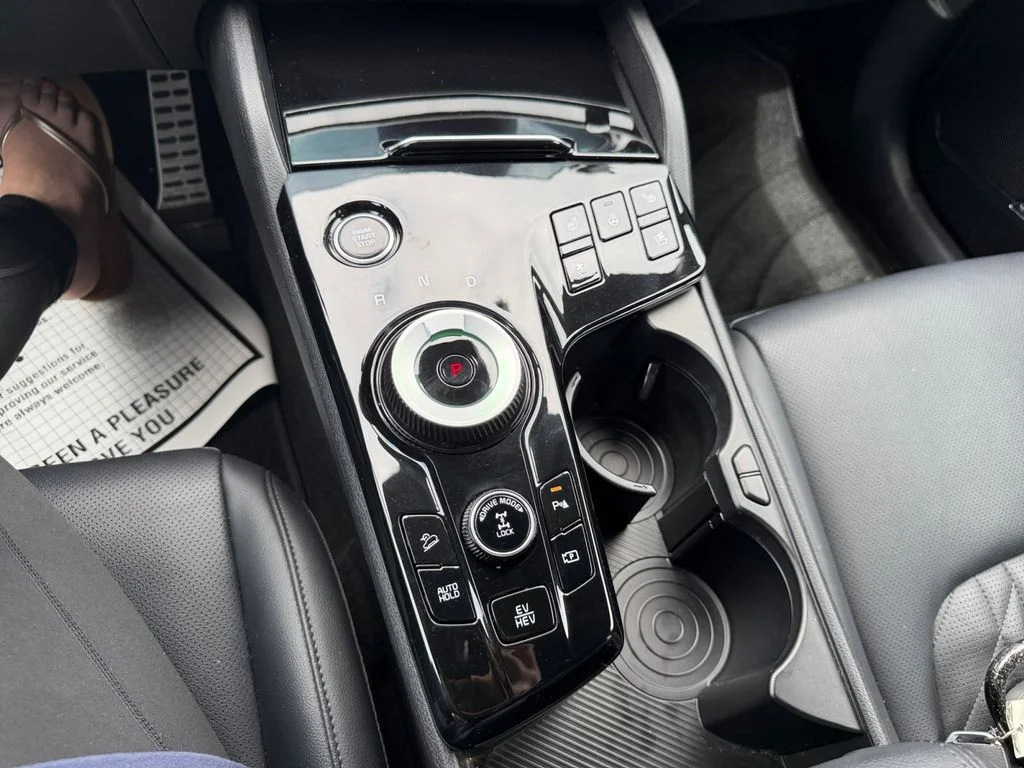 Certified Used 2023 White Kia X-Line Prestige image 15