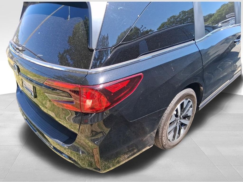 Used 2025 Black Honda EX-L image 4