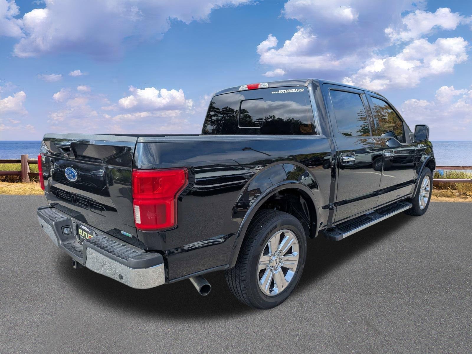 Used 2020 Agate Black Ford Lariat image 8
