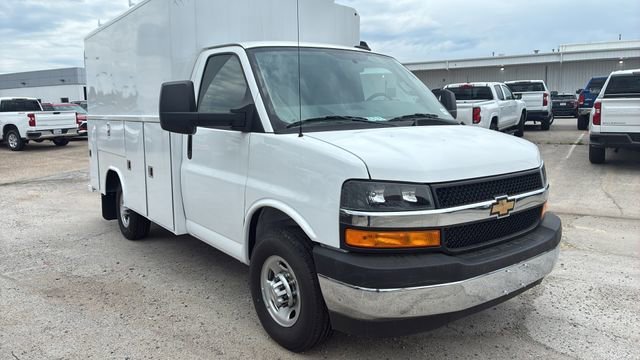 2025 Chevrolet Express 3500 139" WB's photo