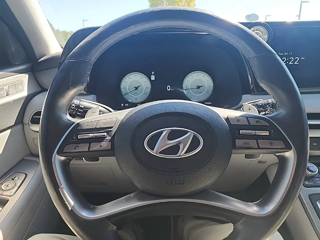Used 2024 Burgundy Hyundai SEL image 7