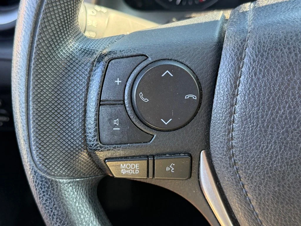 Used 2018 Red Toyota LE image 26