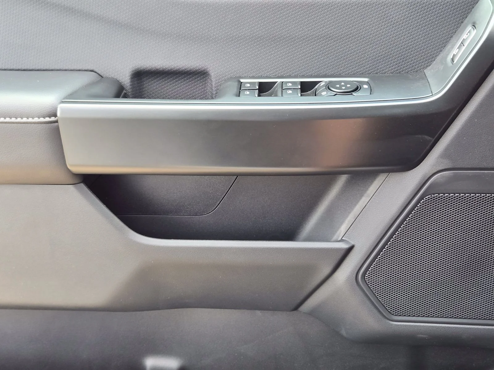 New 2026 Oxford White Ford STX® image 15