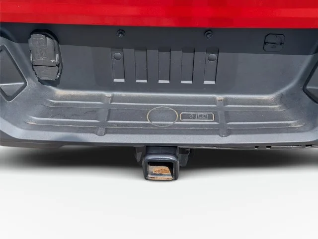 Used 2023 Red Ford XLT image 8