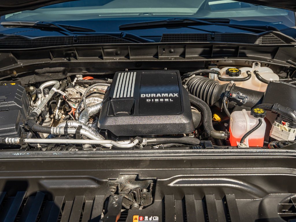 Used 2024 Onyx Black GMC Denali image 47