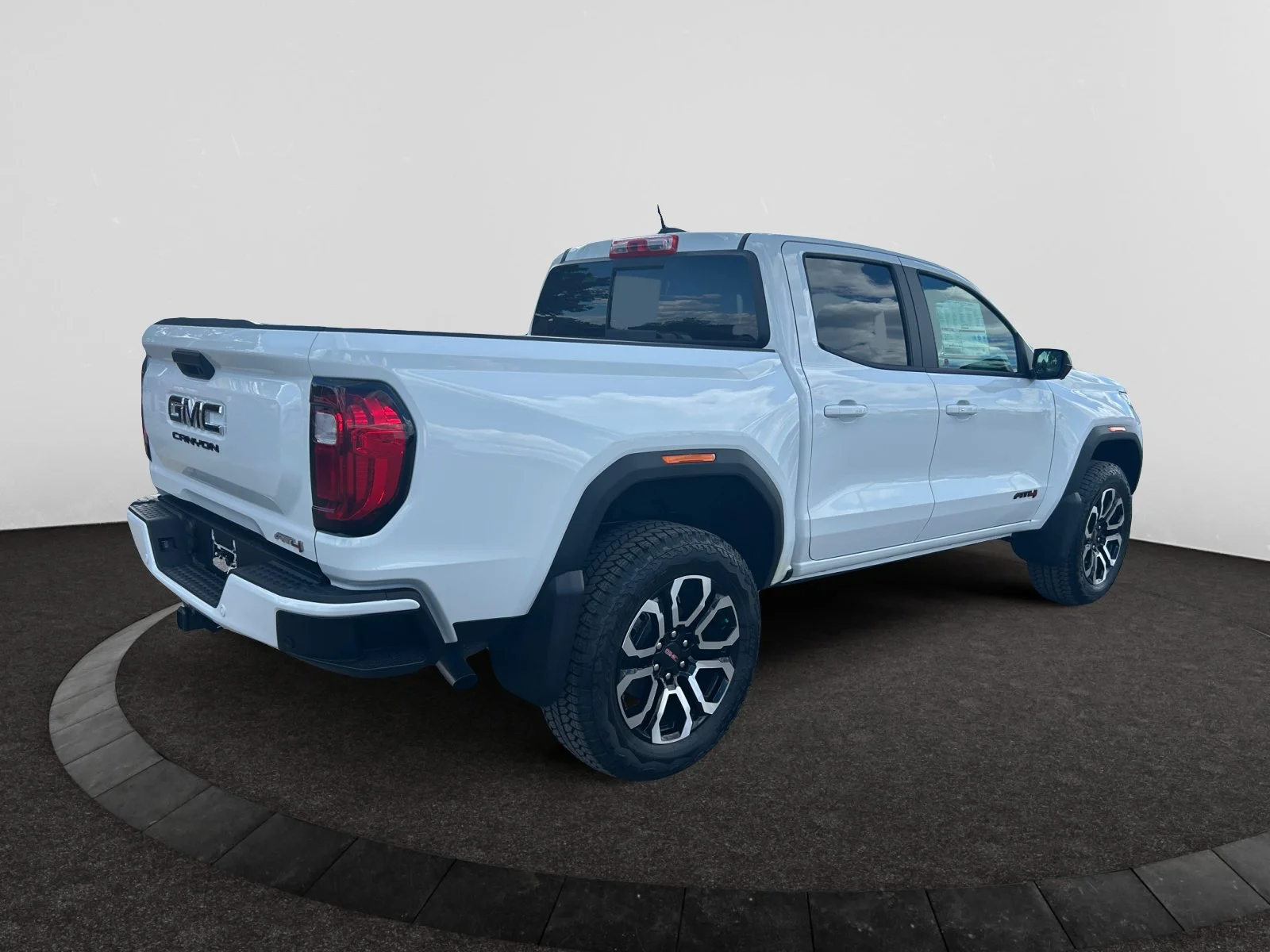 New 2026 Summit White GMC AT4 image 5