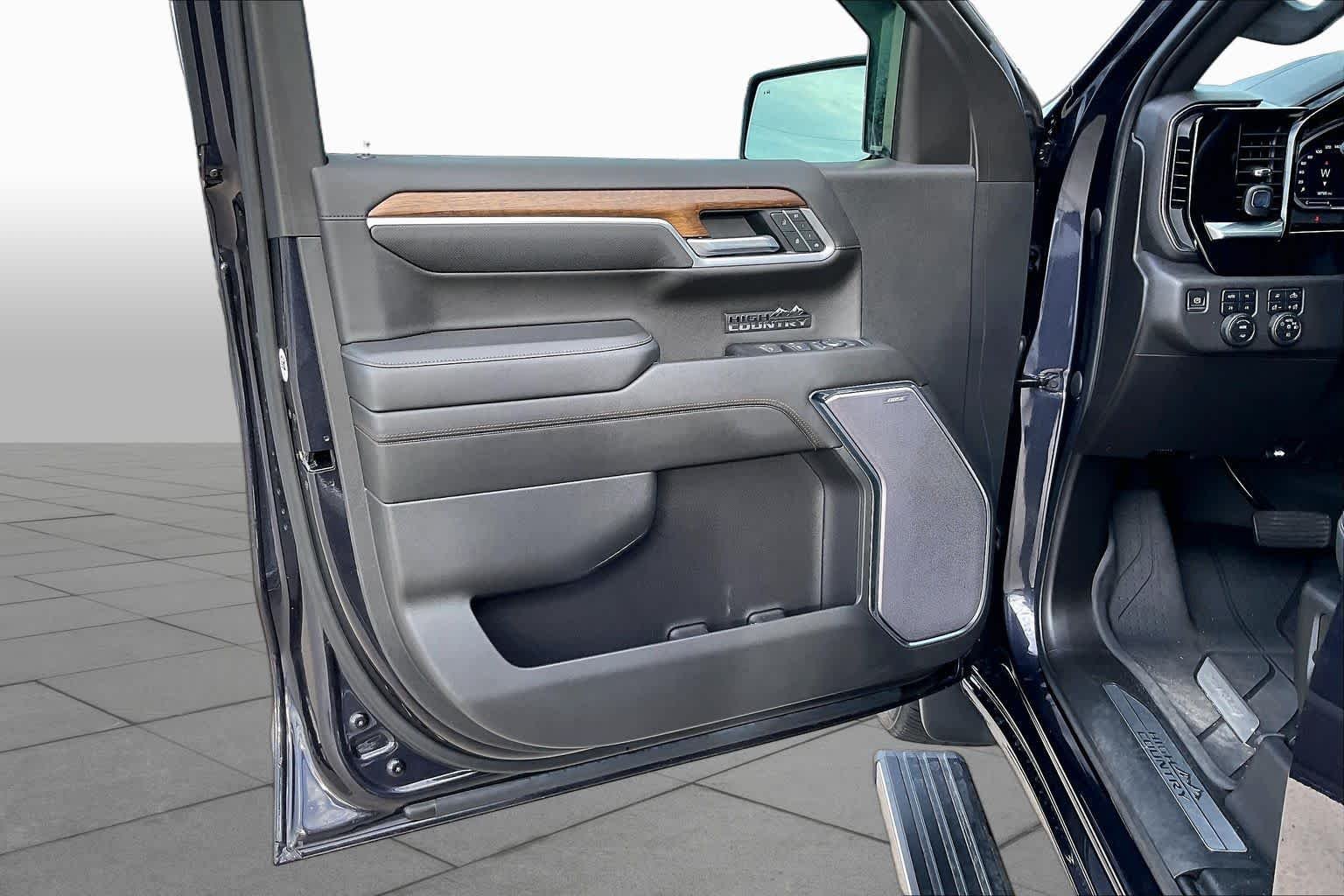 Used 2022 Dark Ash Metallic Chevrolet High Country image 22