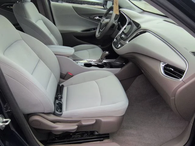 Used 2020 Blue Chevrolet LT image 28