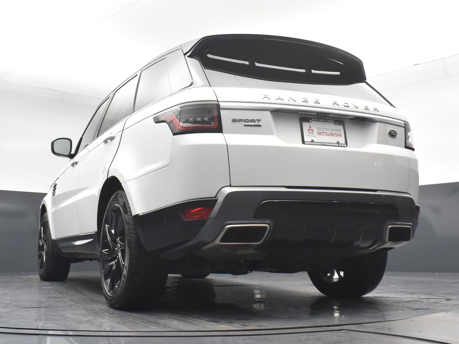 Used 2019 Fuji White Land Rover HSE image 26
