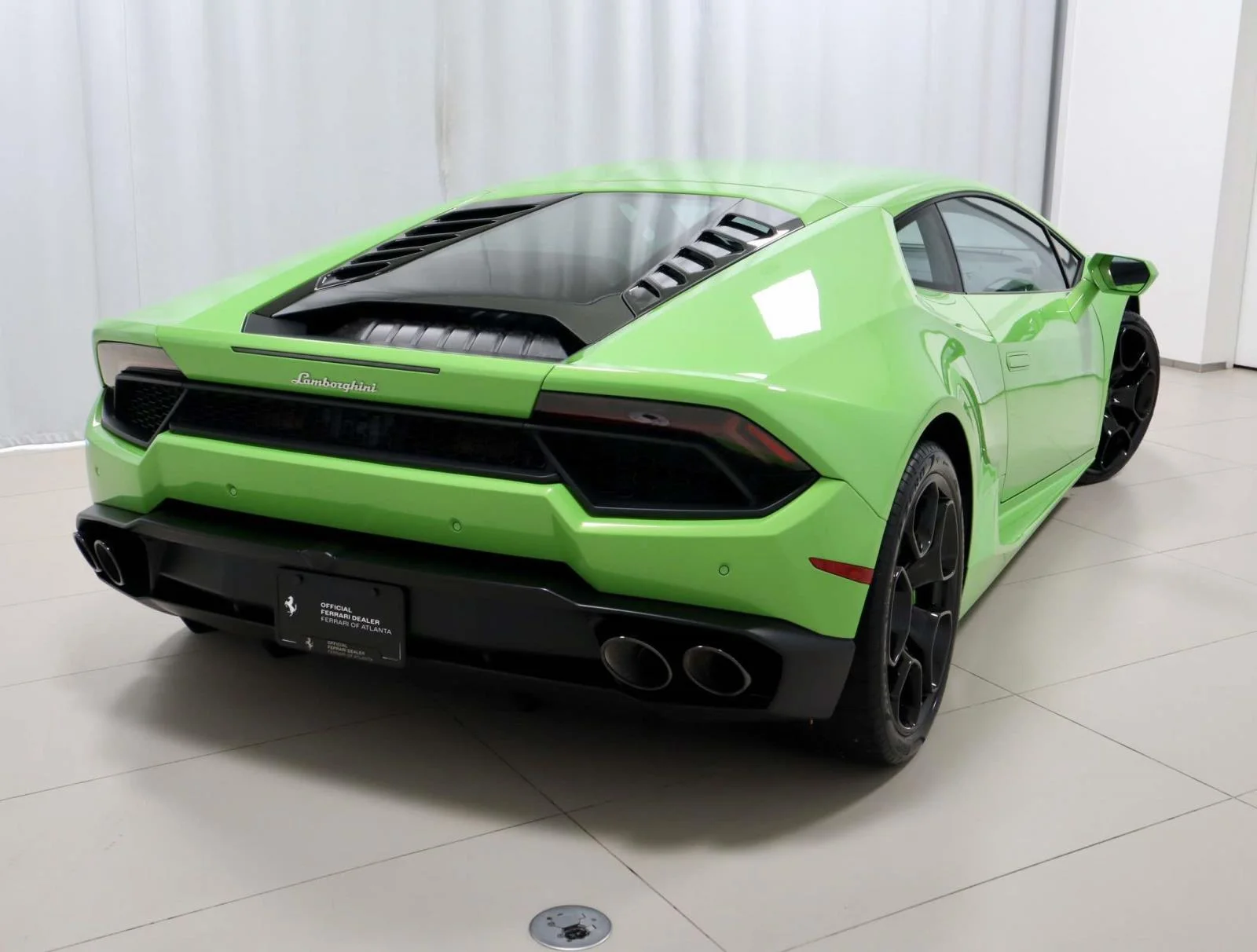 Used 2018 Verde Mantis Pearl Effect Lamborghini RWD Coupe image 5