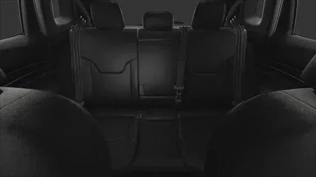 New 2026 Fathom Blue Pearl-Coat Exterior Paint Jeep Limited image 15