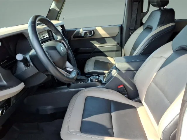 Used 2024 Green Ford Wildtrak image 2