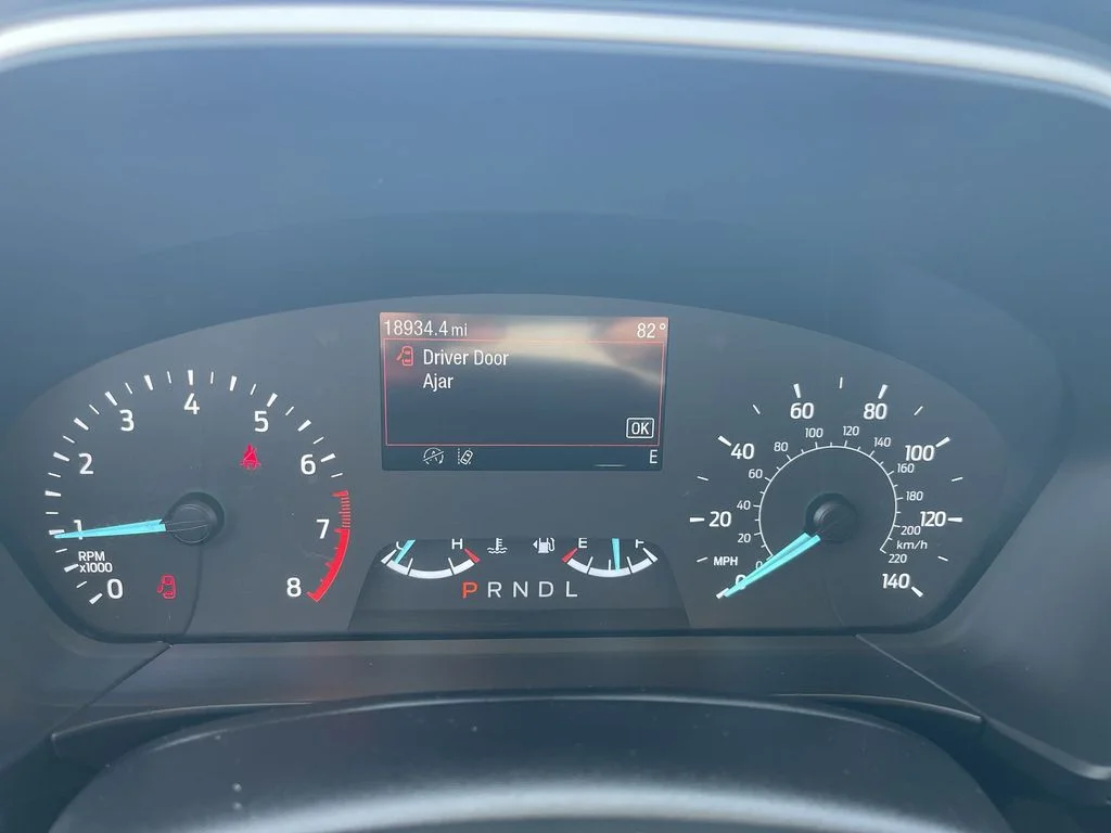 Used 2022 Gray Ford SE image 15