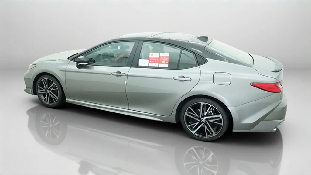 New 2026 Heavy Metal with Midnight Black Metallic roof Toyota XSE image 15