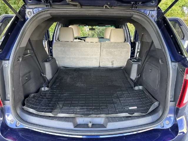 Used 2011 Blue Ford Base image 13