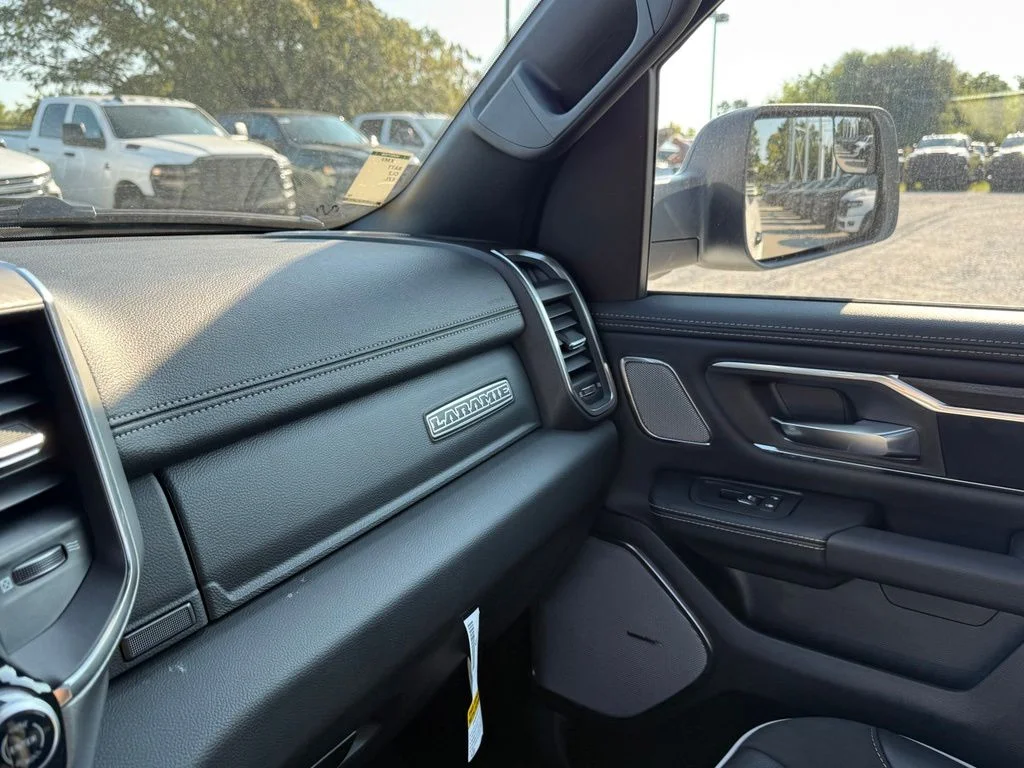 New 2027 Bright White Clear-Coat Exterior Paint RAM Laramie image 24