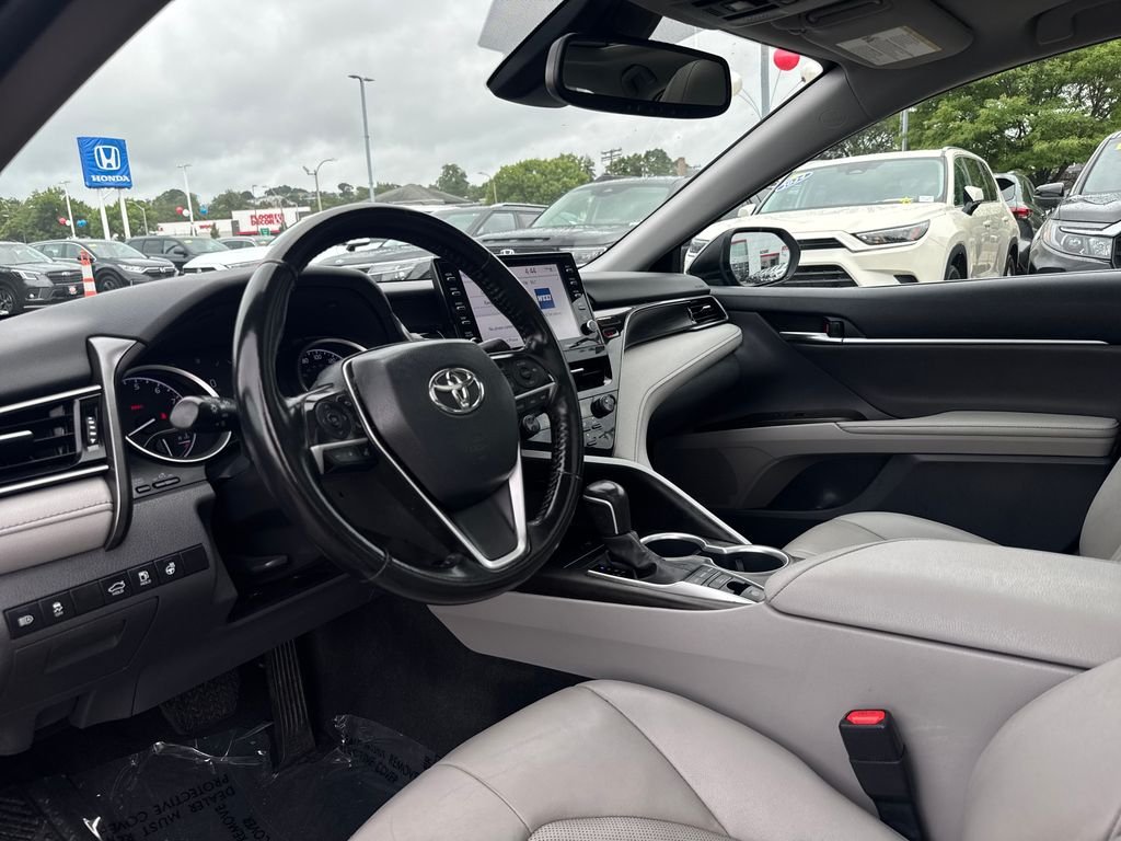 Used 2022 Black Toyota XLE image 13