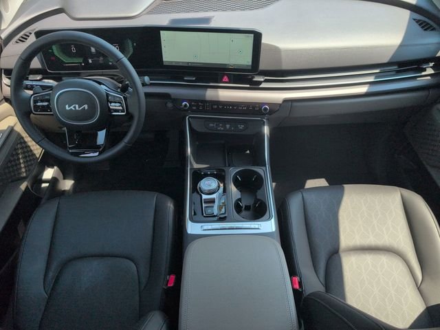 New 2026 Snow White Pearl Kia EX image 22