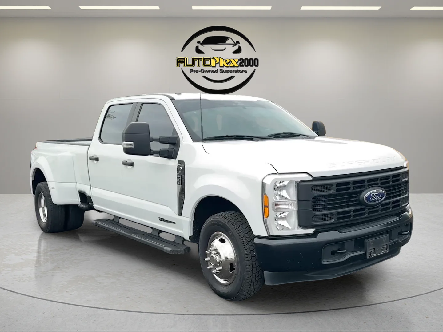 2024 Ford F-350 XL Crew Cab 8' Box DRW's photo