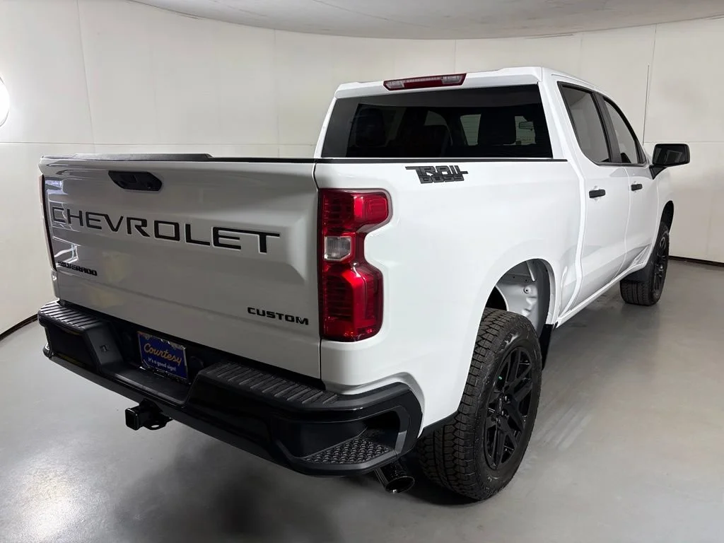New 2026 Summit White Chevrolet Custom Trail Boss image 10