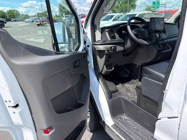 New 2026 Oxford White Ford Cargo Van image 8