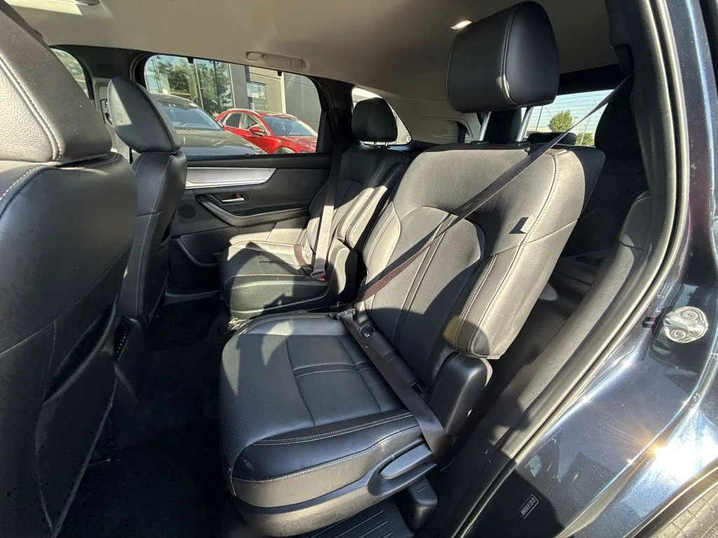 Used 2024 Blue Mazda Preferred image 24