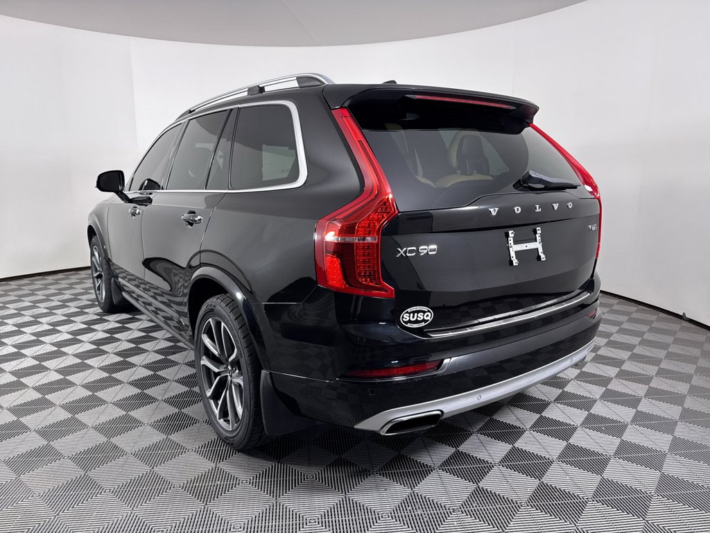 Used 2019 Onyx Black Metallic Volvo Momentum image 17