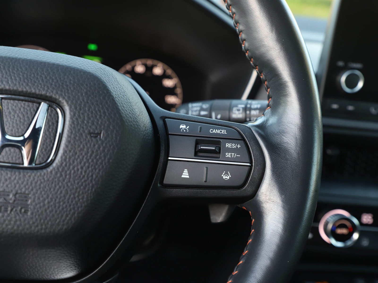 Used 2023 Still Night Pearl Honda Sport image 25