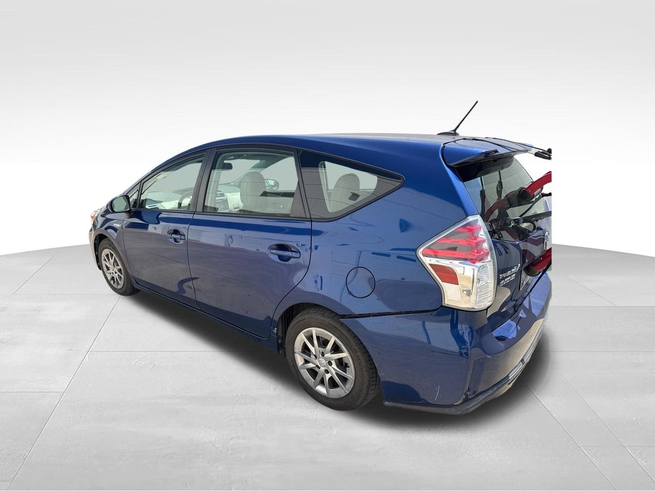 Used 2015 Blue Toyota Four image 4
