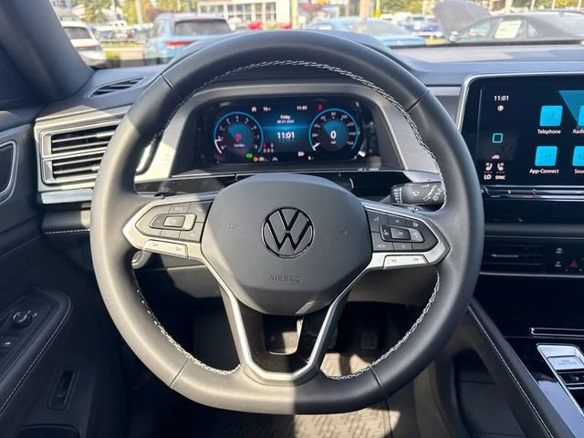 New 2026 Mountain Lake Blue Metallic Volkswagen 2.0T SE w/Technology image 23