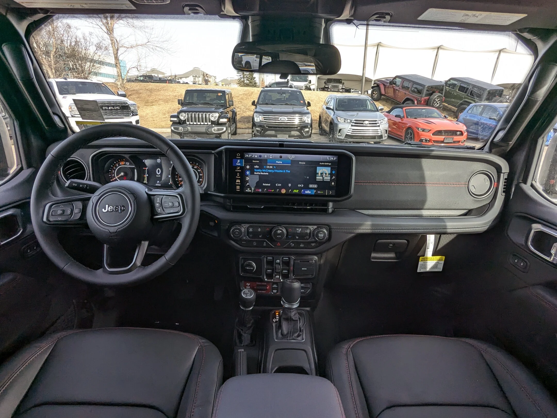 New 2026 Grey Jeep Rubicon - - 4x4 - Nappa Lthr - 3-Pc Hardtop - Safety Grp - 8- Spd Auto - Remote Start & More! image 24