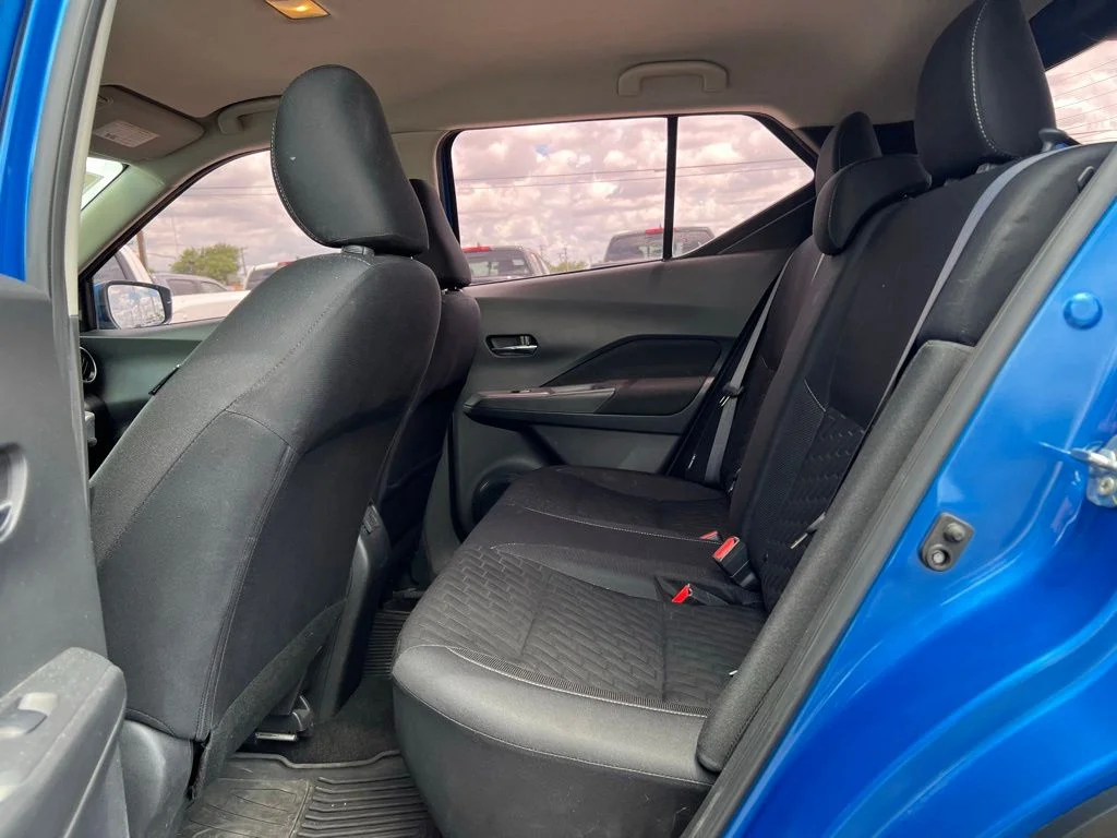 Used 2023 Blue Nissan SV image 16
