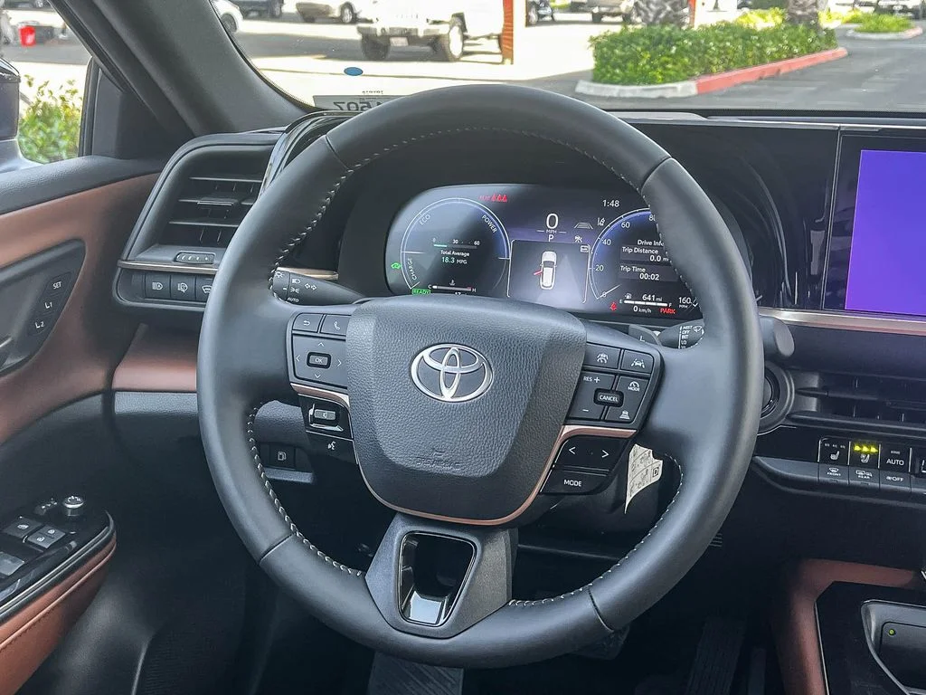New 2026 Finish Line Red <sup>1</sup> Toyota  XLE image 14