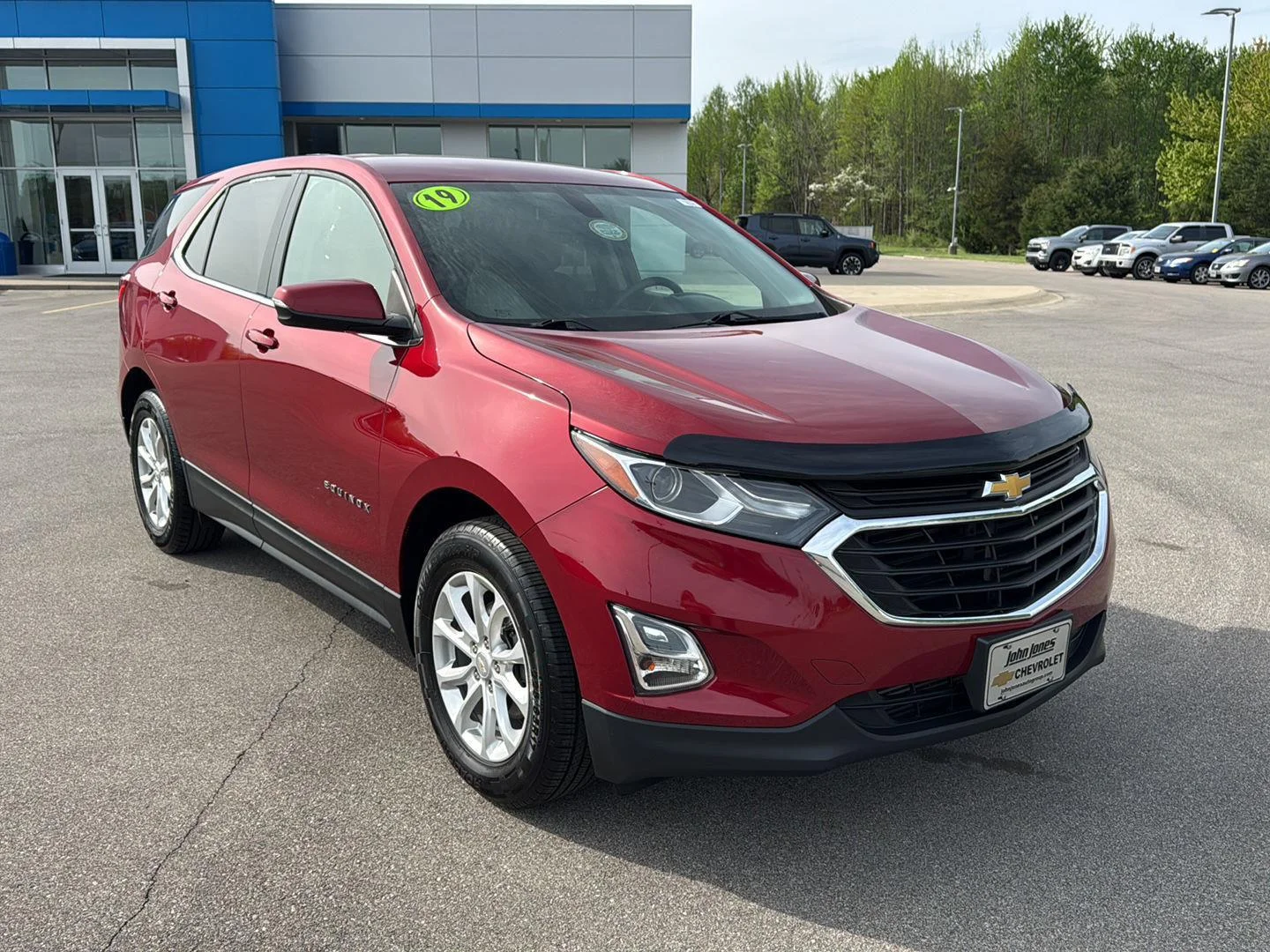 Used 2019 Chevrolet Equinox LT with VIN 2GNAXUEV0K6247421 for sale in Scottsburg, IN