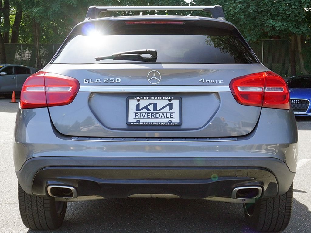 Used 2017 Gray Mercedes-Benz GLA 250 image 11