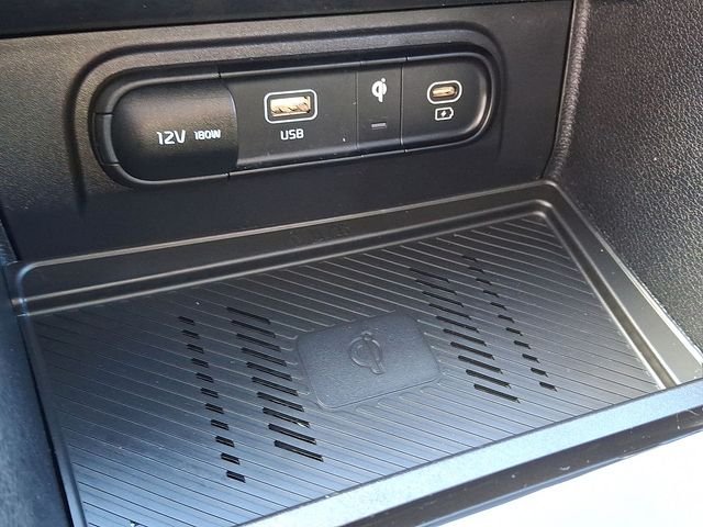Used 2023 Red Kia X-Pro Prestige image 36