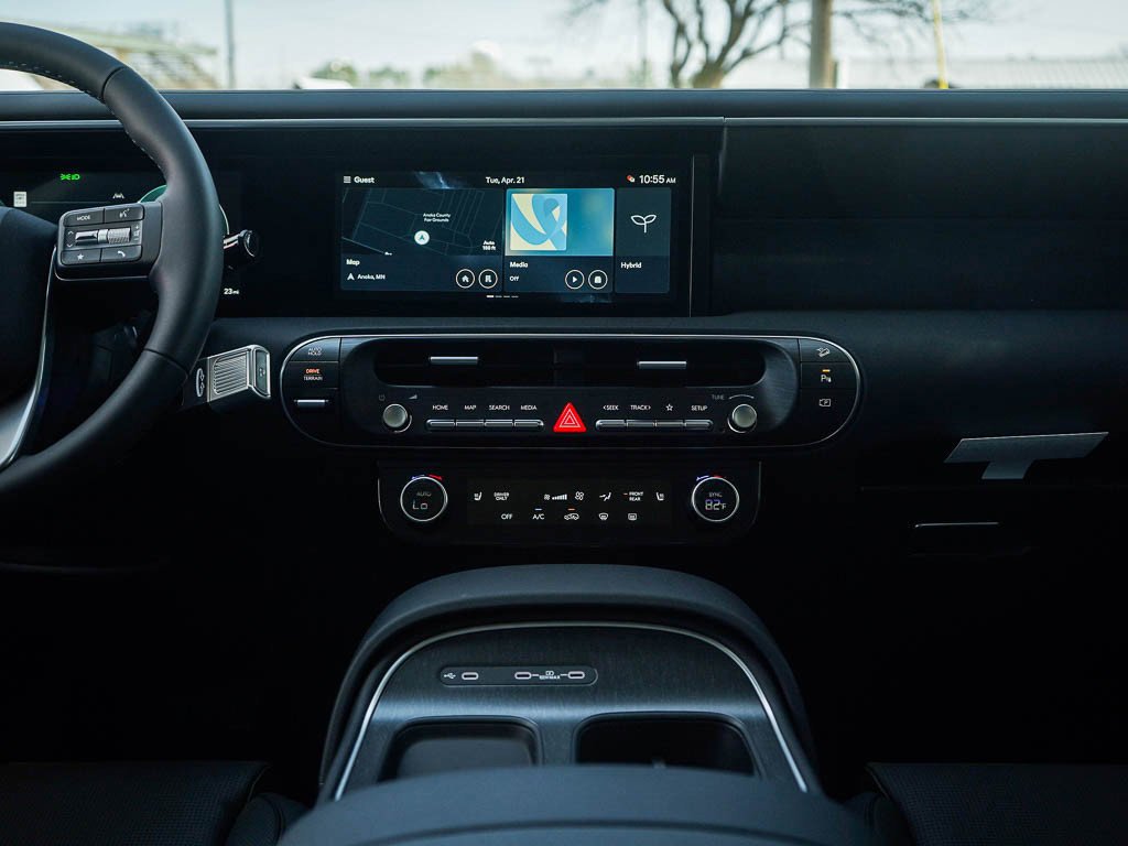 New 2026 Abyss Black Pearl Hyundai SEL 8P AWD image 18