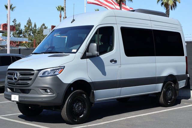 2026|Mercedes-Benz|Sprinter 2500|Passenger 144 WB|4MATIC®|Passenger Van