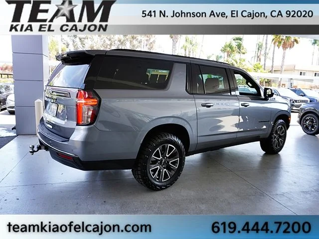 Used 2022 Gray Chevrolet Z71 image 9