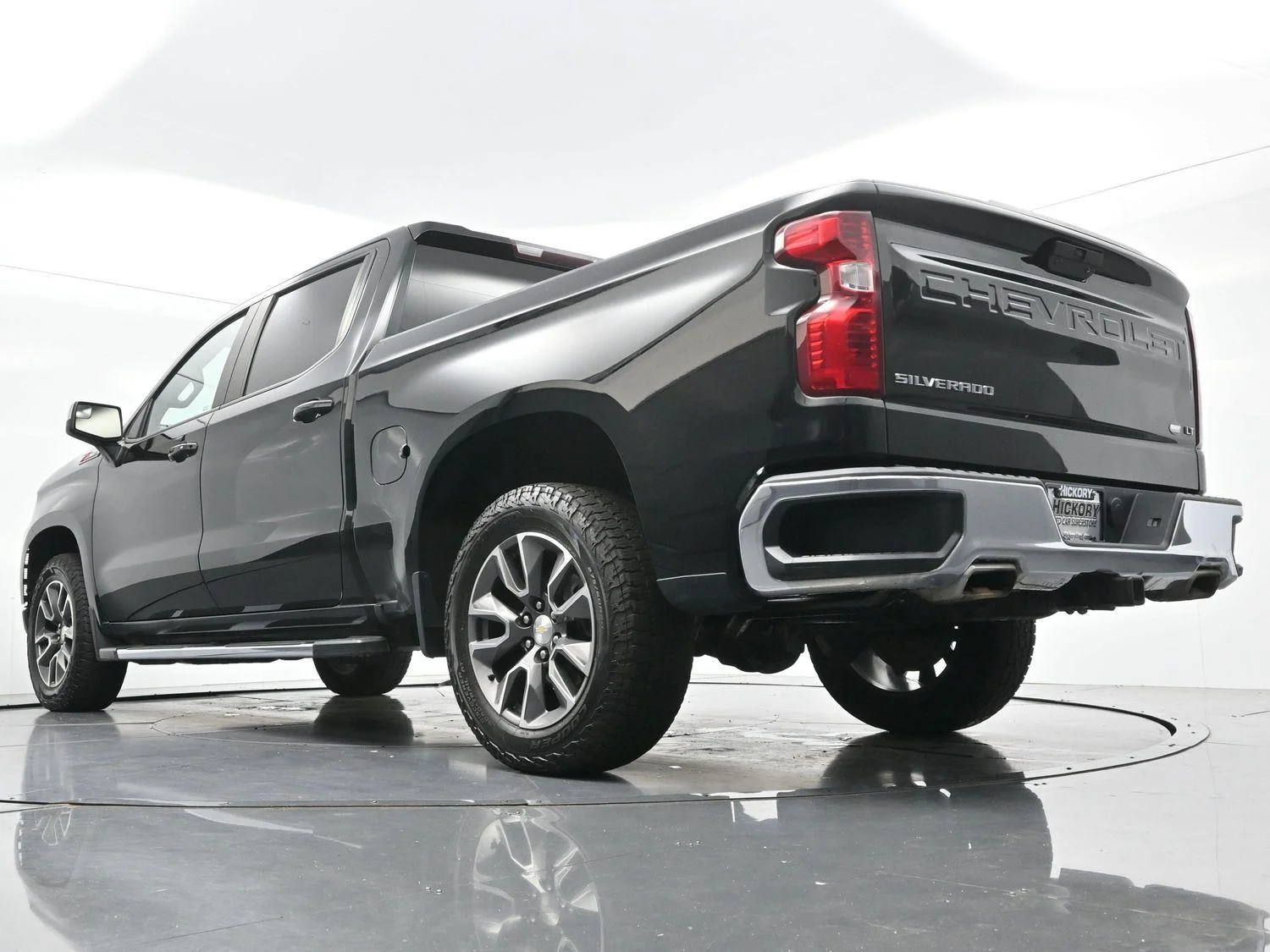 Used 2022 Black Chevrolet LT image 47