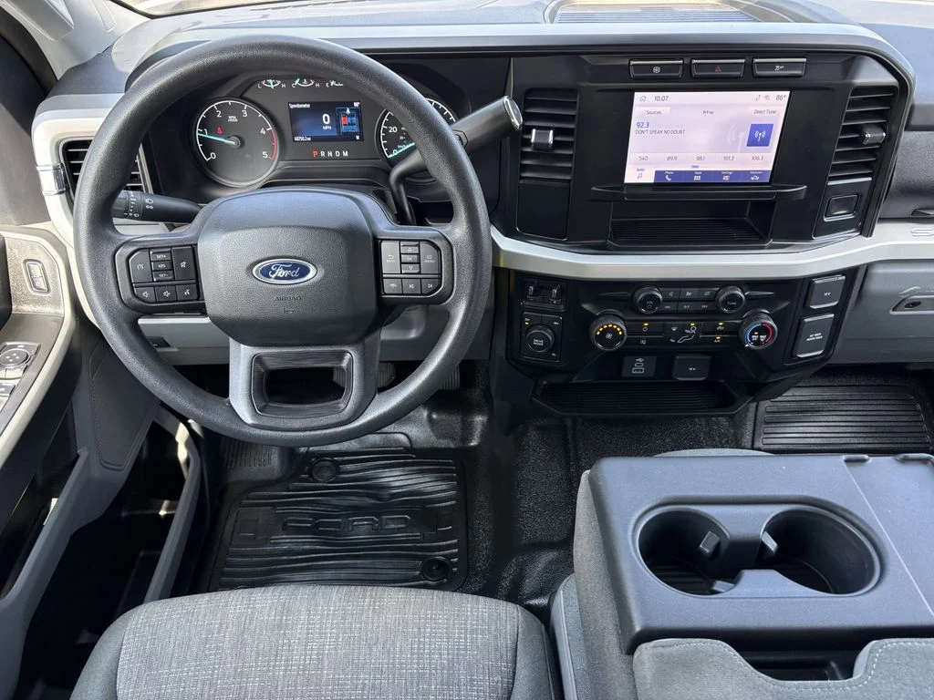 Used 2024 White Ford XLT image 3