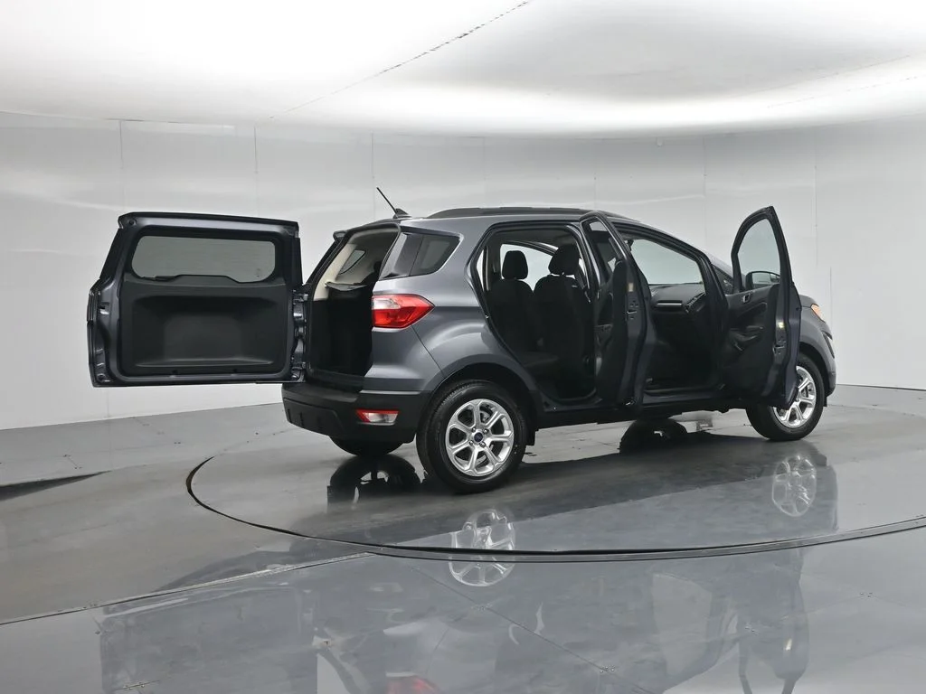 Certified Used 2018 Gray Ford SE image 6