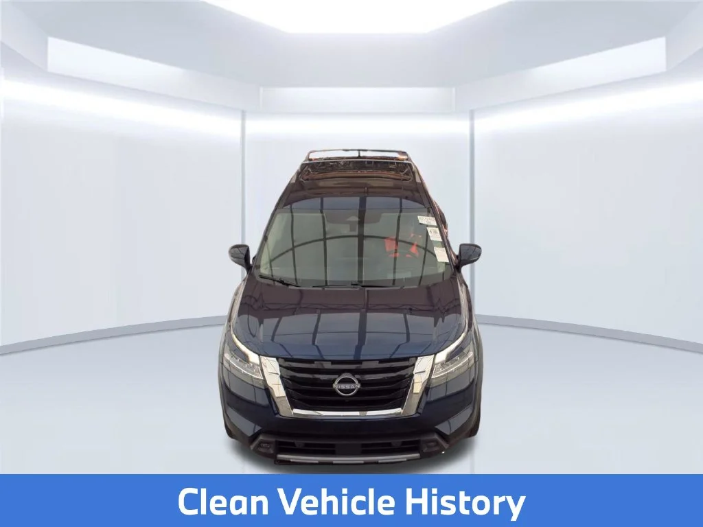 Used 2023 Blue Nissan Platinum image 2