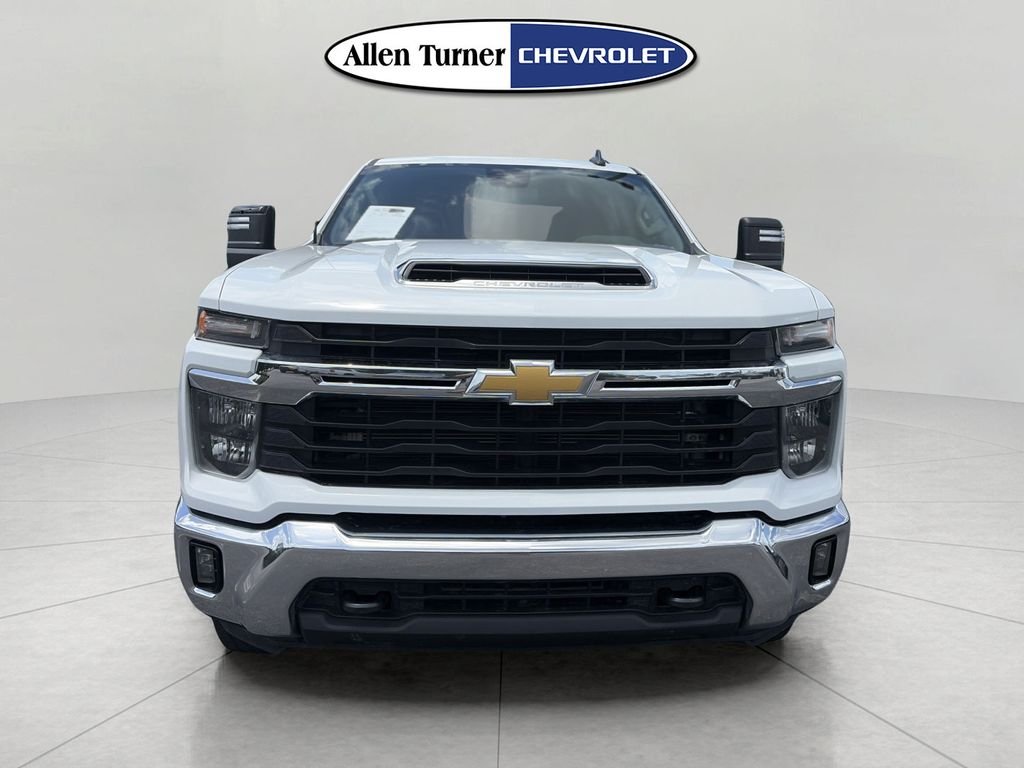 Used 2024 White Chevrolet LT image 3