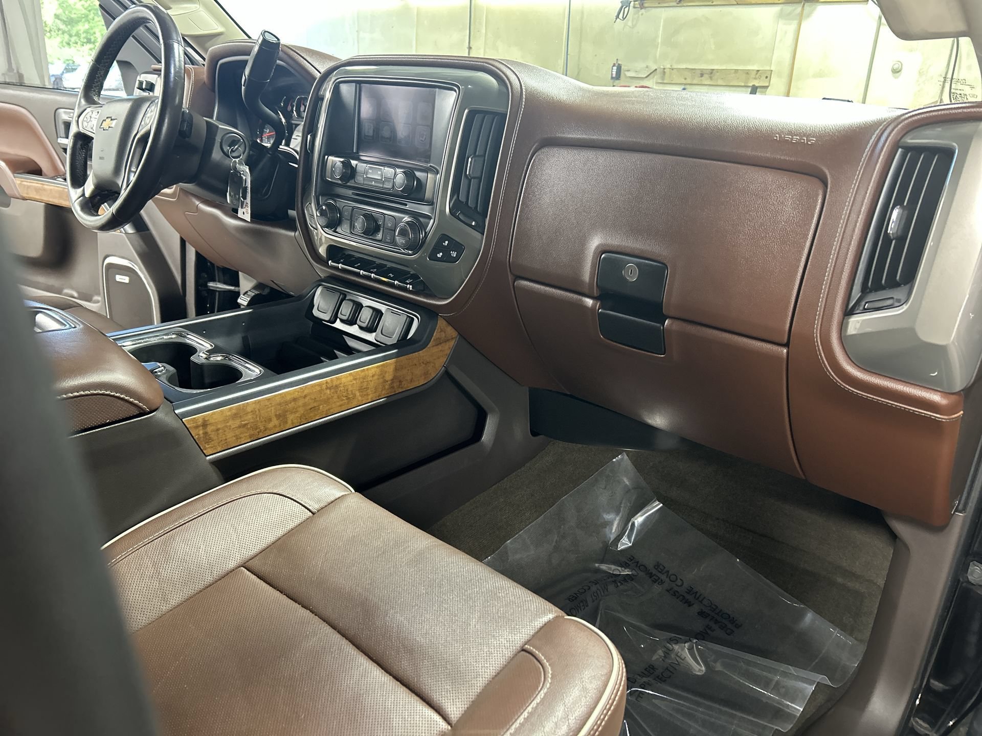 Certified Used 2015 BLACK Chevrolet High Country image 29