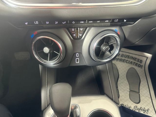 Used 2025 Black Chevrolet 2LT image 20