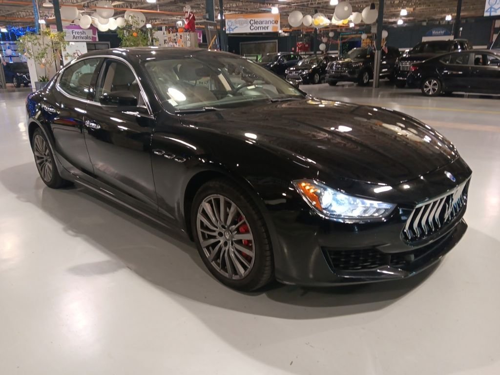 Certified Used 2018 Black Maserati  image 4