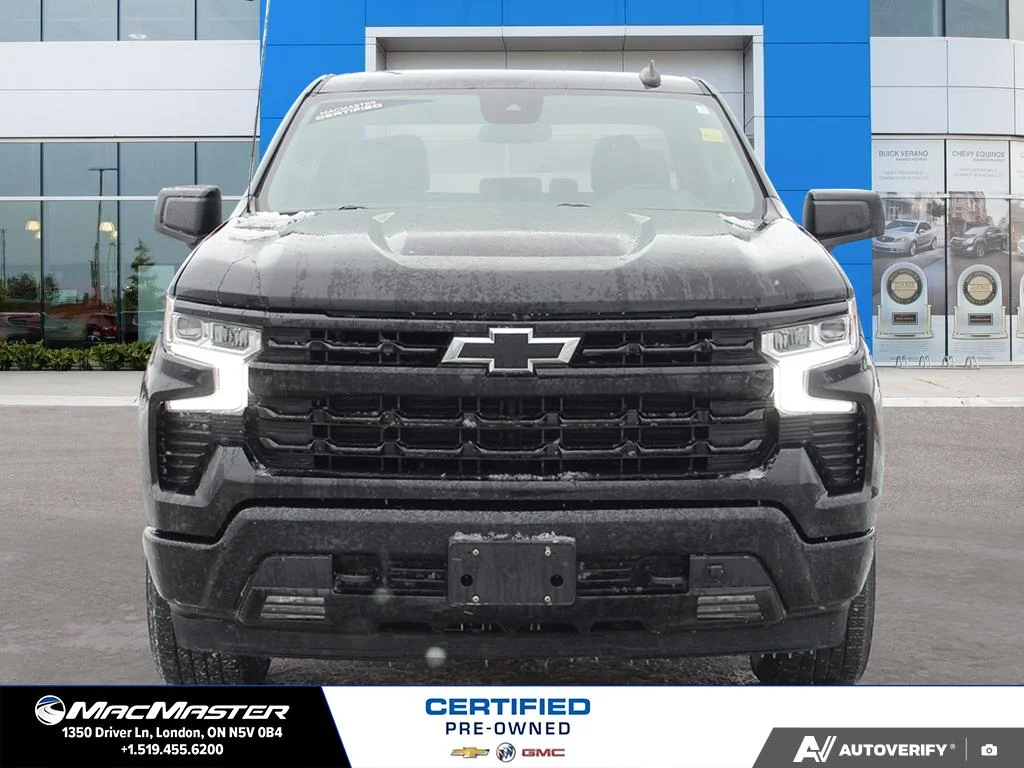 Used 2022  Chevrolet RST image 2
